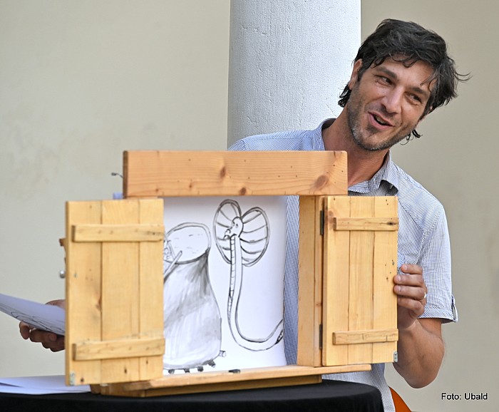 Pripovedi iz kraške hiše - kamišibaj za otroke