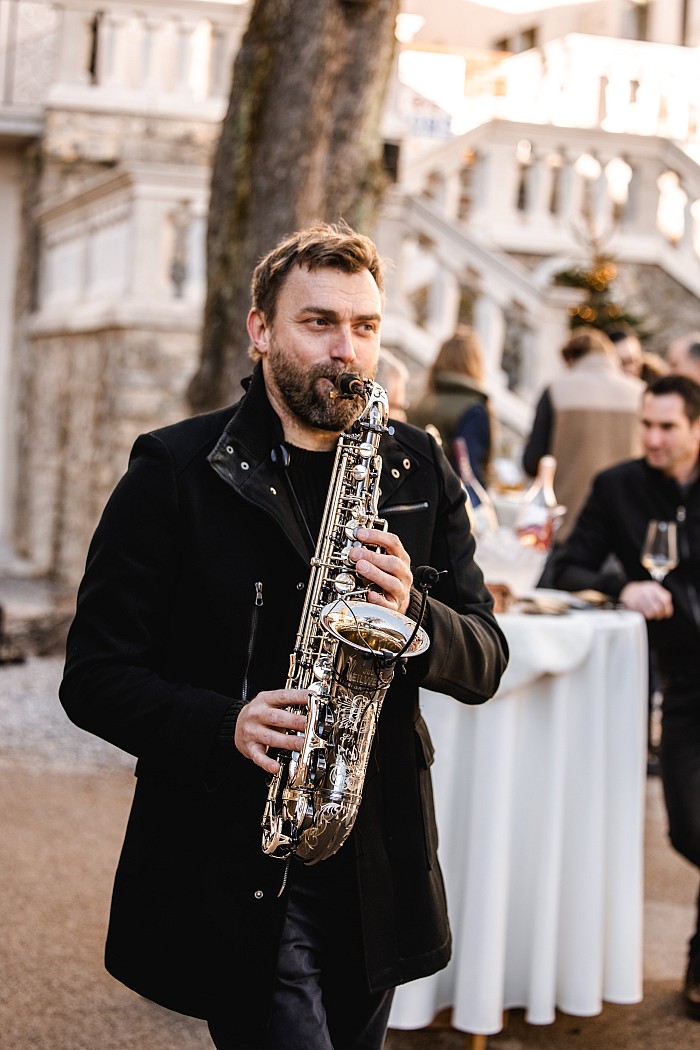 Prazničen Štanjel, praznična tržnica & balončki na gradu Štanjel za najmlajše in odrasle