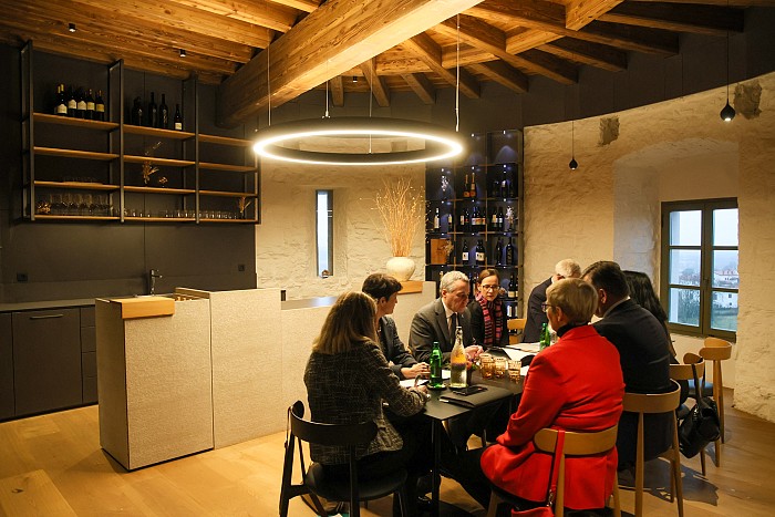 »Glasba jezikov« na Gradu Štanjel in obisk zveznega svetnika Ignazia Cassisa