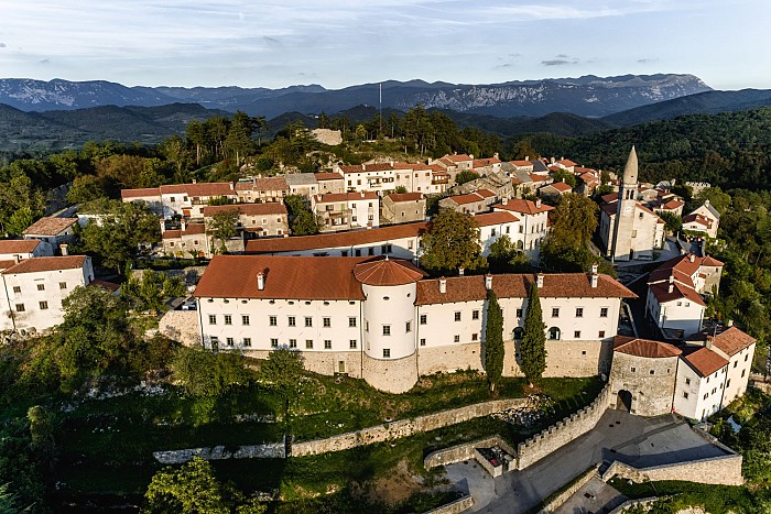 Vodeni ogledu Gradu Štanjel
