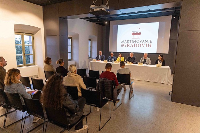 Martinovanje na gradovih povezuje Kras in Vipavsko dolino v skupno zgodbo vina, dediščine in doživetij